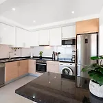 Appartamento Boutique Living - Rooftop Pool & Sea Views *