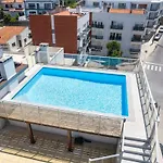 Boutique Living - Rooftop Pool & Sea Views Appartamento Nazaré