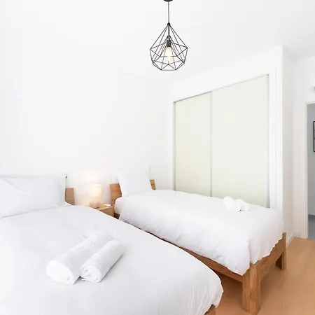 Boutique Living - Rooftop Pool & Sea Views * 纳扎雷