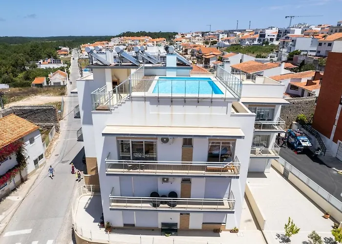 Boutique Living - Rooftop Pool & Sea Views *
